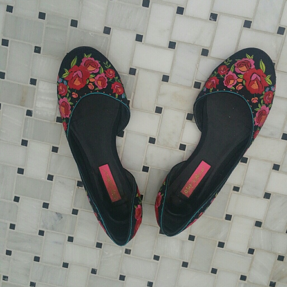 Betsey Johnson floral flats